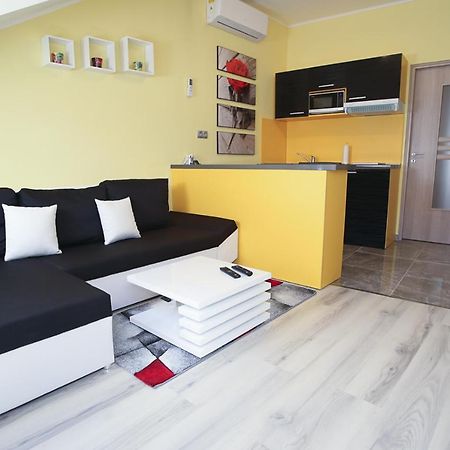 Centrum Lux 2 Apartmanok Kaposvár Exterior foto