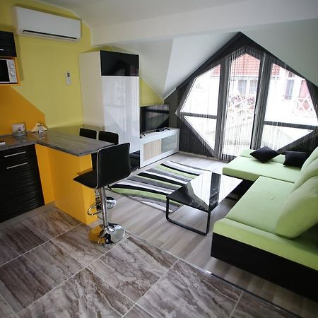 Centrum Lux 2 Apartmanok Kaposvár Exterior foto