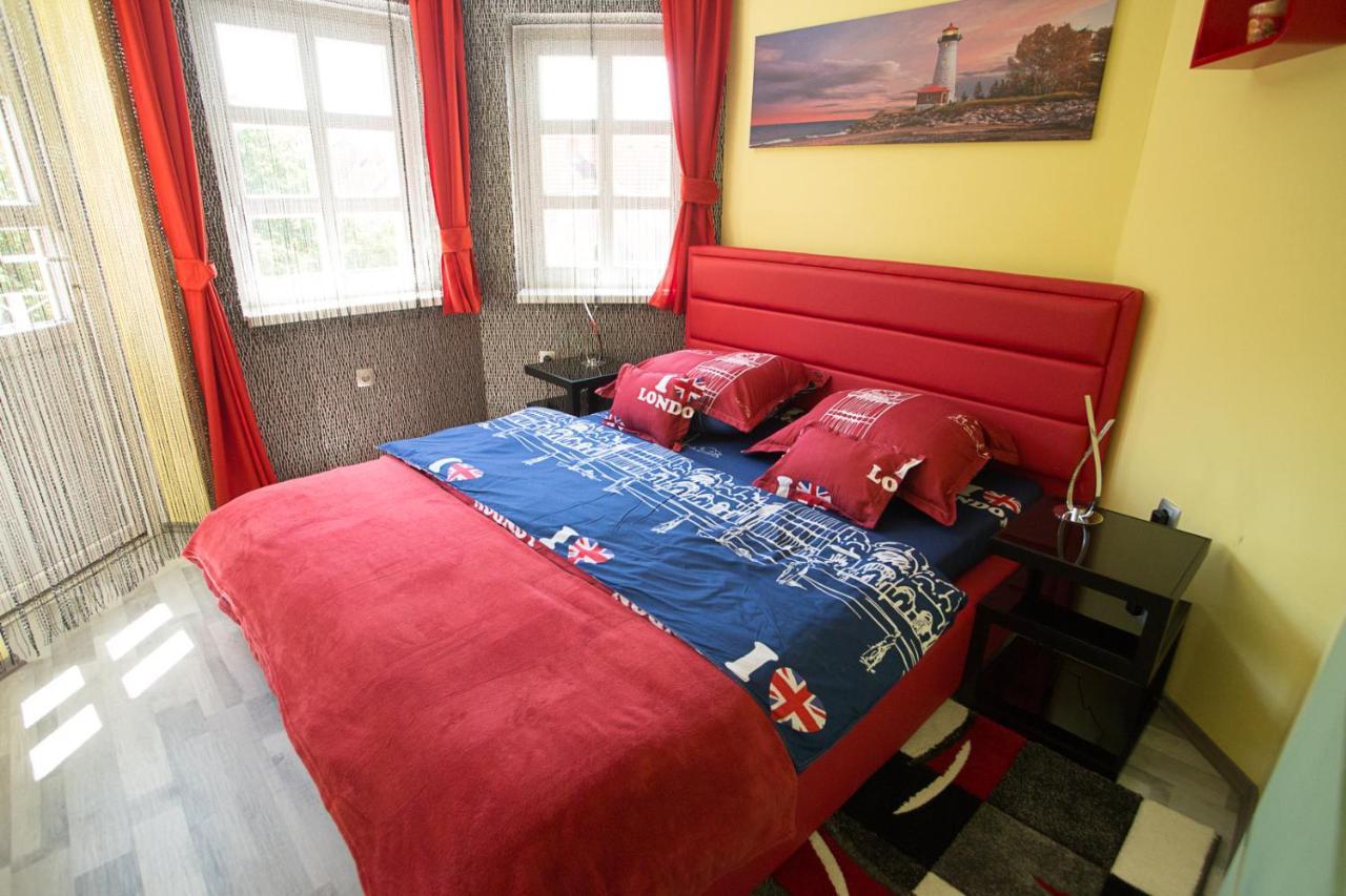 Centrum Lux 2 Apartmanok Kaposvár Exterior foto