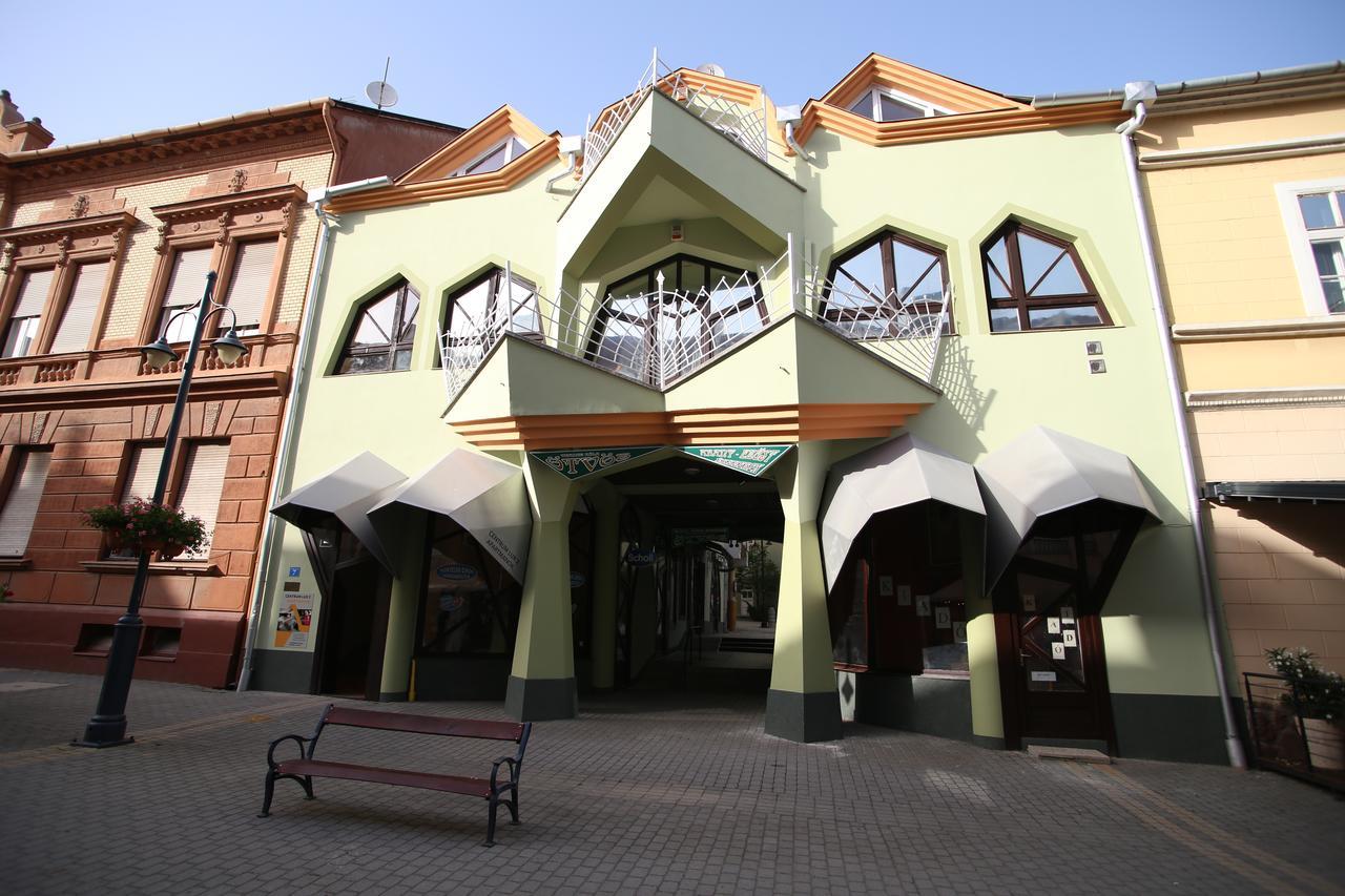 Centrum Lux 2 Apartmanok Kaposvár Exterior foto