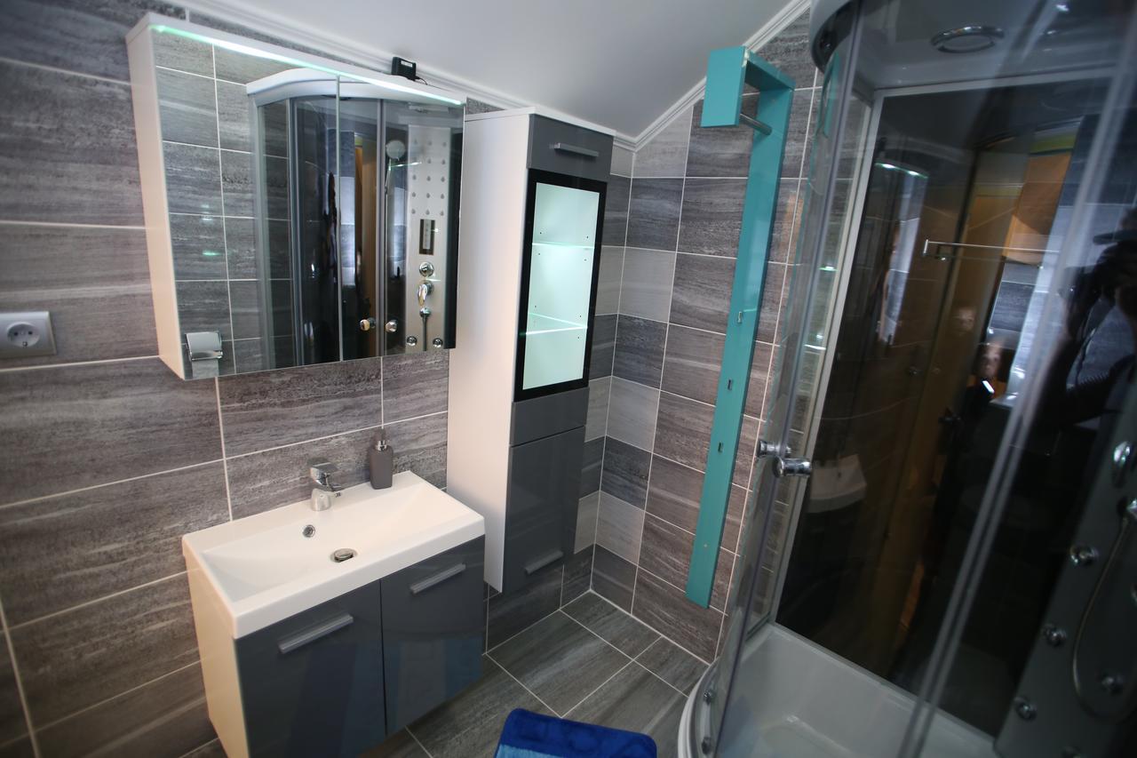 Centrum Lux 2 Apartmanok Kaposvár Exterior foto