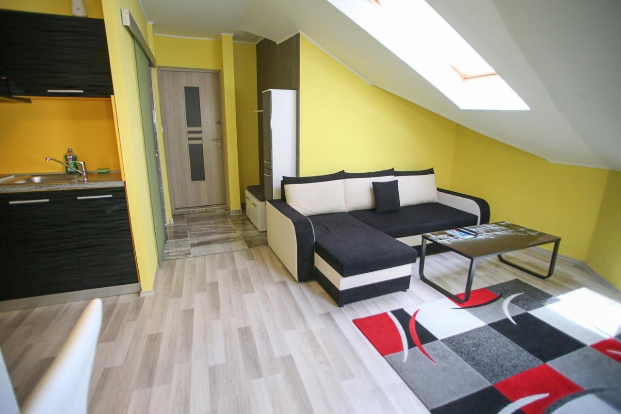 Centrum Lux 2 Apartmanok Kaposvár Exterior foto